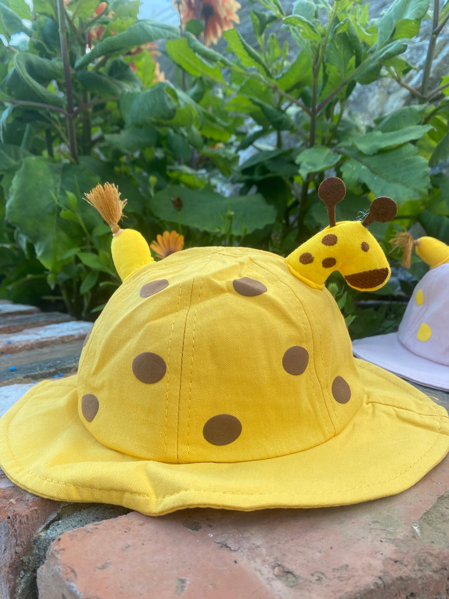 Giraffe Sun hats