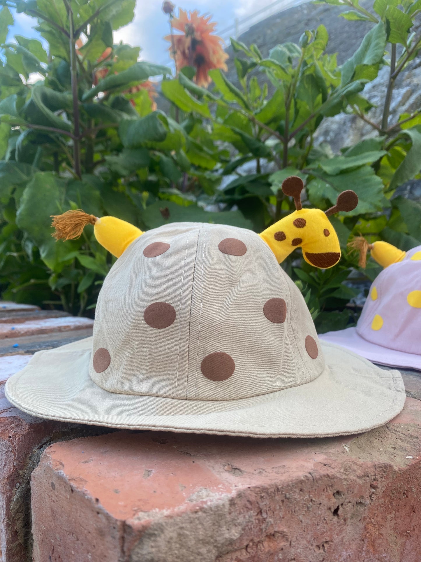 Giraffe Sun hats